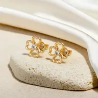 Clover Bezel - Lab Diamond Stud Earrings thumbnail 3