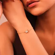 Striking Emerald - Pure Gold Lab Diamond Solitaire Bracelet thumbnail 1