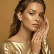 Twist of Light - Pure Gold Lab Diamond Stud Earrings thumbnail 4